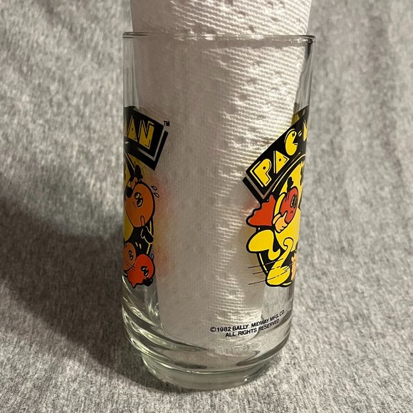 Pac Man Mug 1982, Bally Midway - Picture 2 of 6
